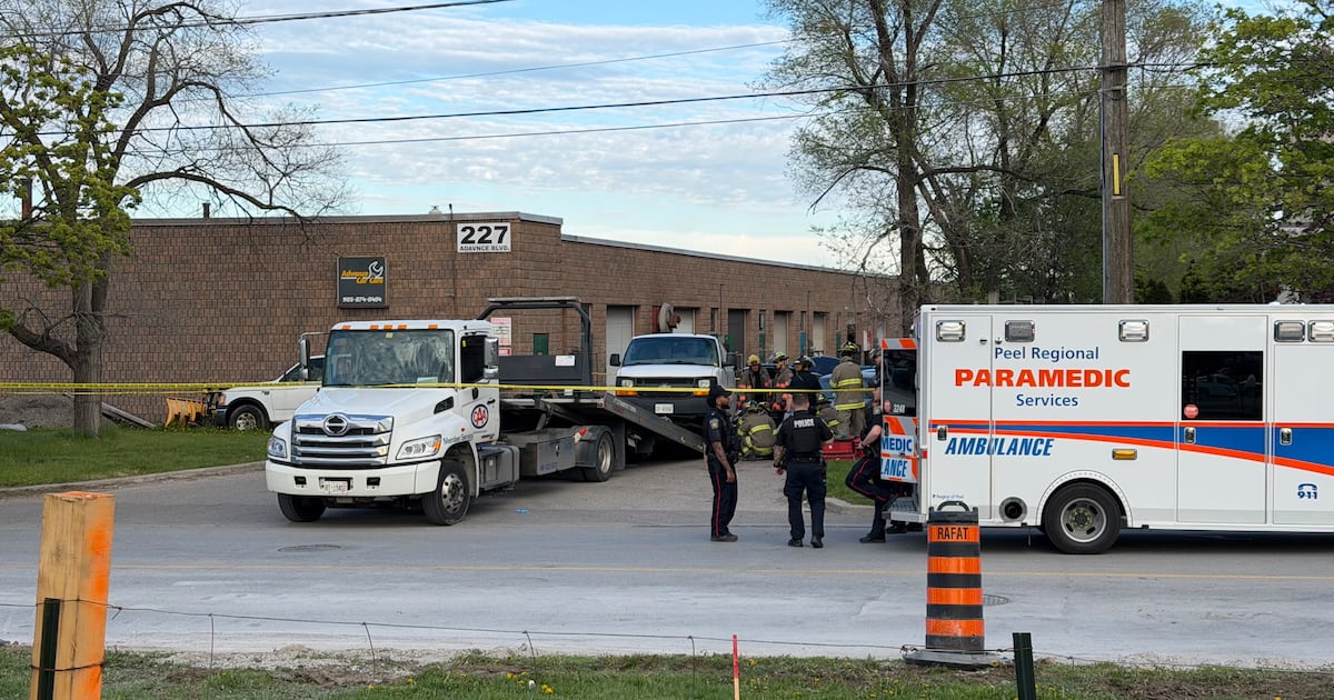 Workplace accident in Brampton leaves tow truck driver dead