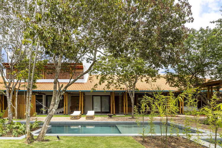 Casa Chamego / Pablo Patriota Arquitetos Associados - Exterior Photography, Wood, Courtyard