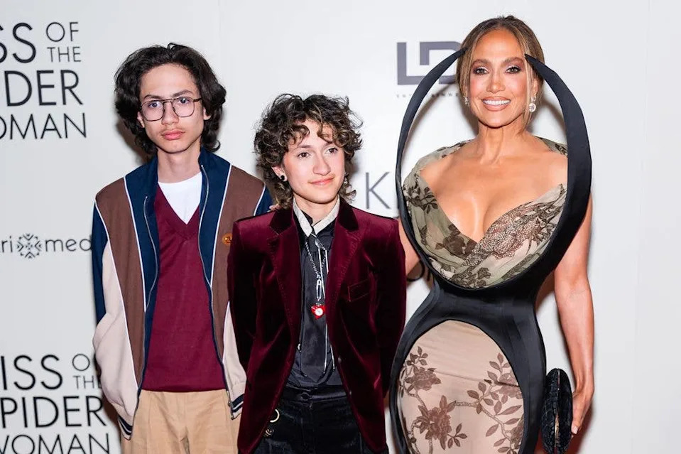 Jennifer Lopez with twins Emme and Max at screening