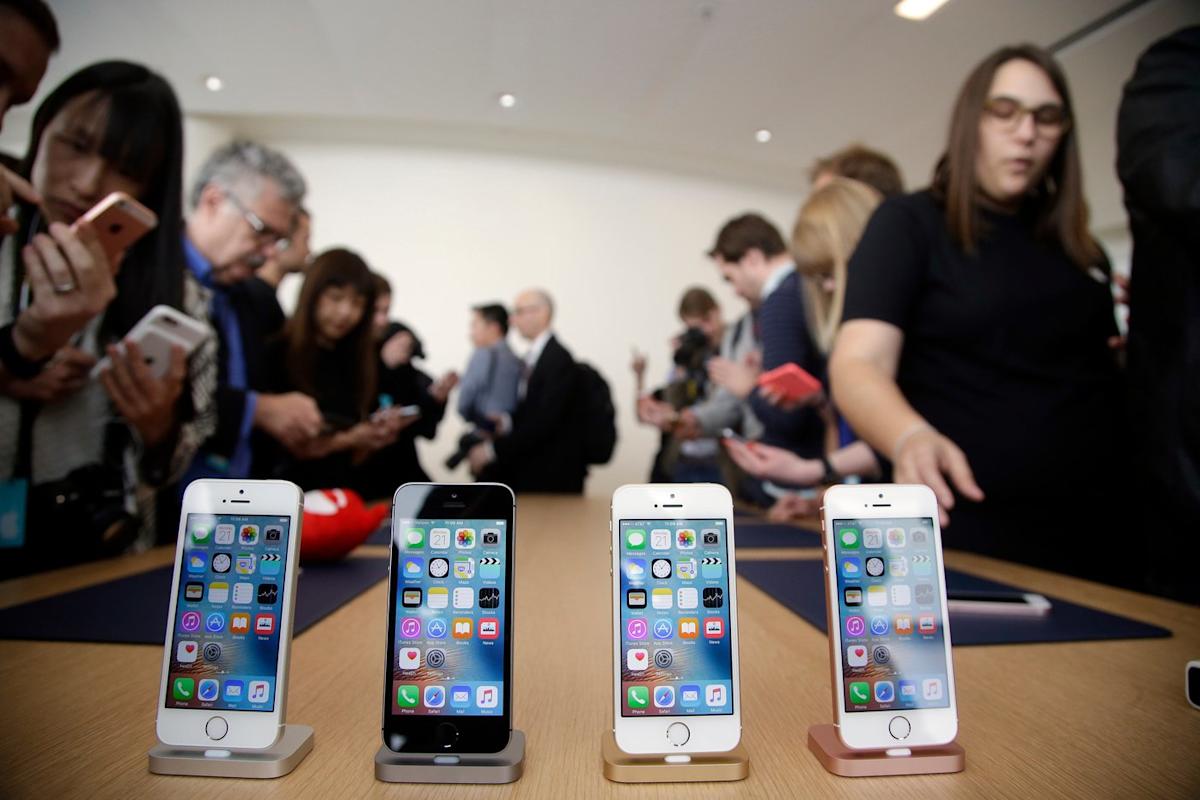 Why digital devices and online accounts need spring cleaning