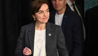 Quebec premier feels bound by Labrador energy deal despite expiration date - Montreal