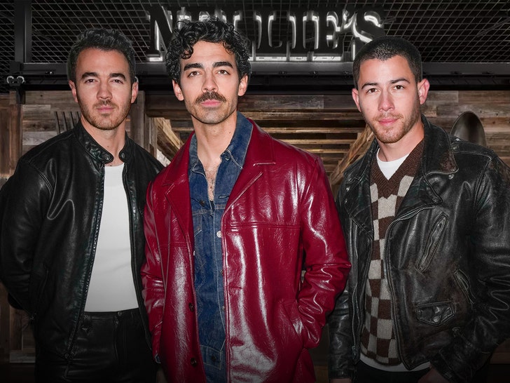 Jonas brothers family restaurant vegas getty 1