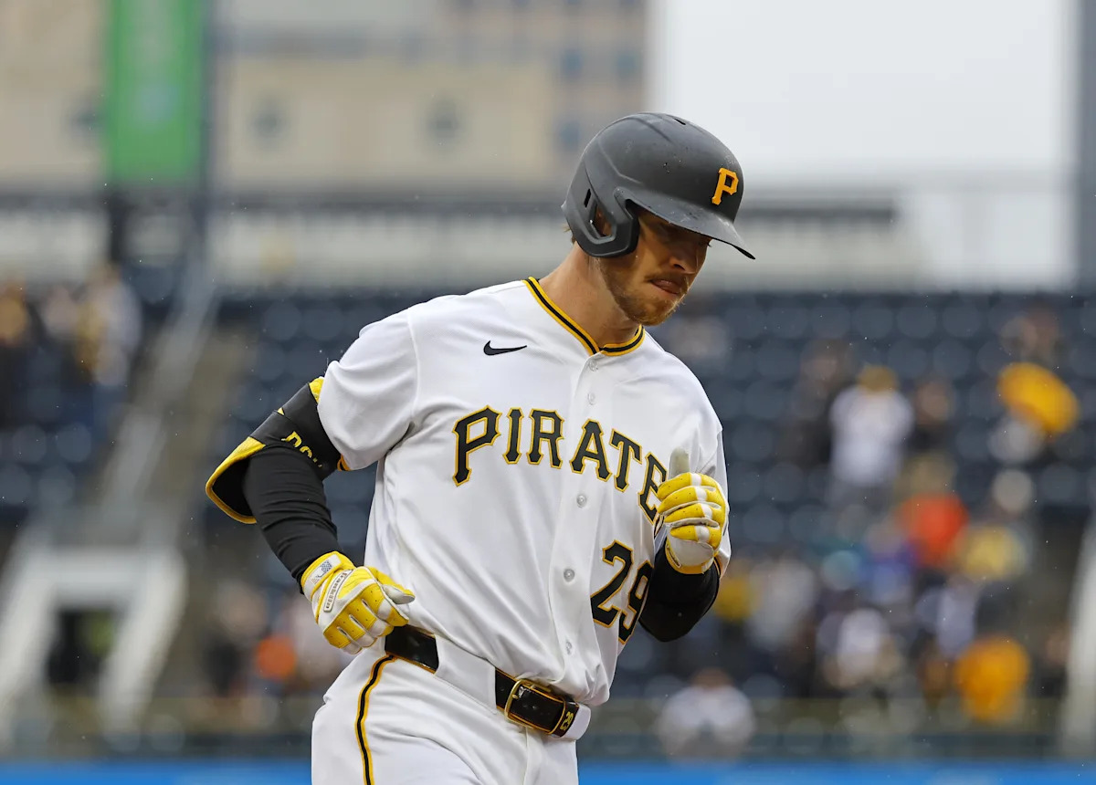 Pirates move Ryan O’Hearn to 10-day IL
