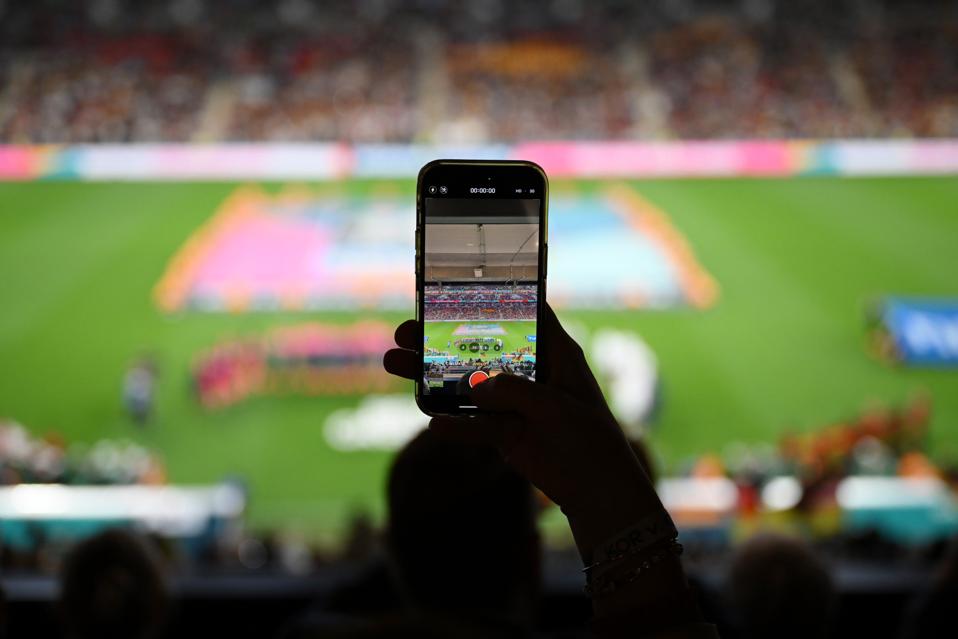 ‘Connected Anywhere’ — AT&T Launches eSIM For U.S., Canada And Mexico, In Time For World Cup