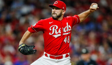 Nationals Sign Alex Young To Minor League Deal