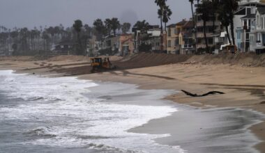 El Niño could bring "double whammy" of high tide flooding in 2026, NOAA warns