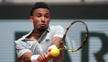 Home hope Arthur Fils withdraws from French Open with hip injury