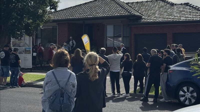 Auction activity cools post-Budget as buyer attendance and clearance rates ease across Australian capital city markets. Image: Getty