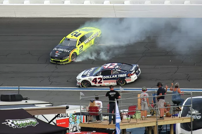 Austin Cindric, Team Penske, John Hunter Nemechek, Legacy Motor Club