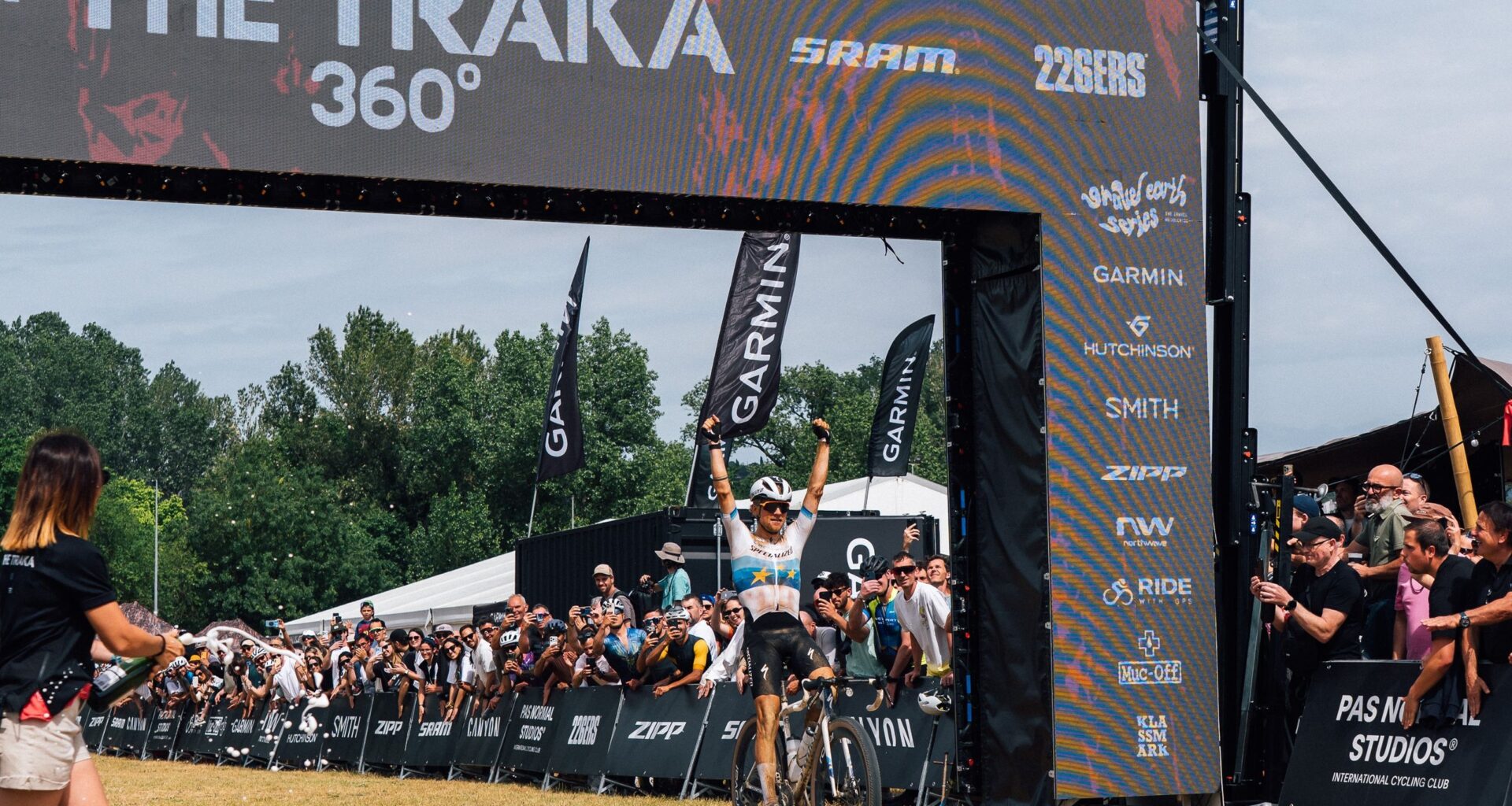 The Traka 360: Mads Würtz Schmidt completes the double with dominant victory, as Rosa Klöser wins with impressive 90km solo on challenging Girona gravel