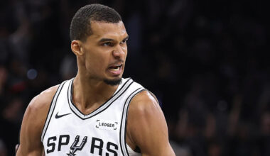 Victor Wembanyama takes over in Game 4 as Spurs run away from Thunder to tie series