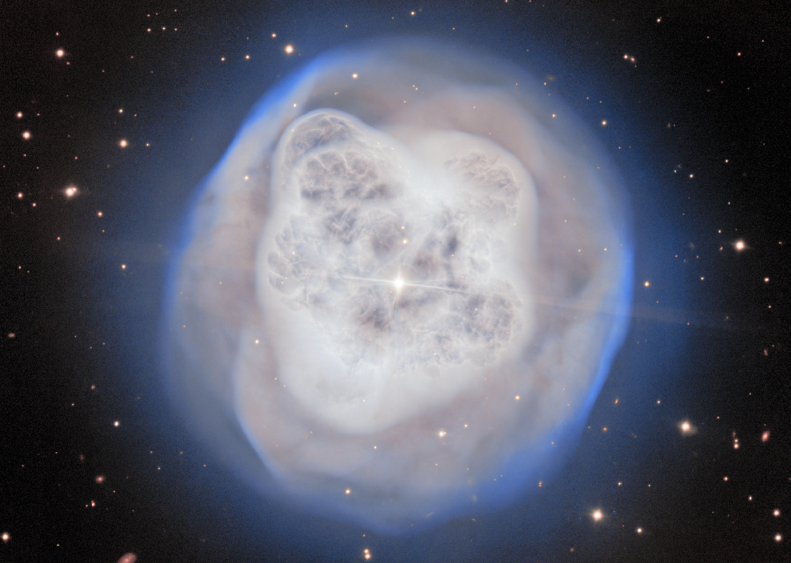 Dying star resembles a billowing crystal ball in new telescope photo