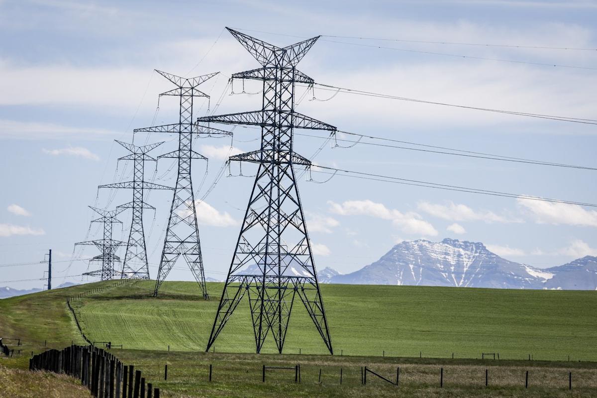 Discussion paper floats ways Ottawa can help fund giant electrical grid buildout