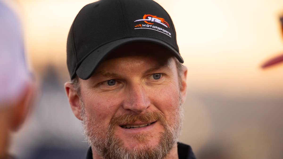 Dale Earnhardt Jr. Had 'Perfect' Response To Angry NASCAR Fan