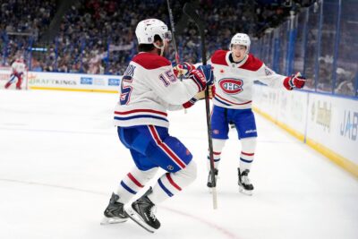 Hall's OT score helps Hurricanes top Flyers to take 2-0 lead in 2nd-round series of NHL playoffs