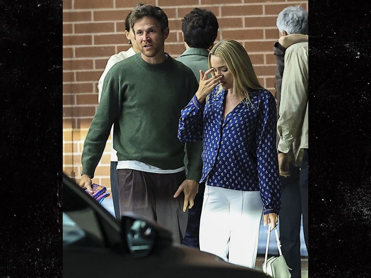 Brianne Howey pregnant backgrid 2
