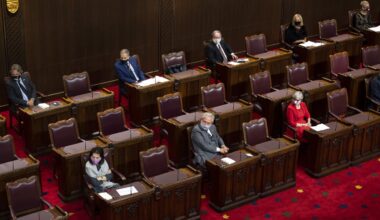 Senator says growing list of vacancies signals 'the end of an era' for independence