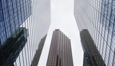Canada’s big banks brace for more bad loans, focus on ‘de-risking’ - National