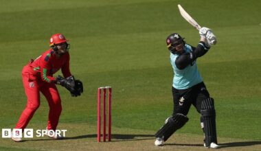 Bryony Smith bats for Surrey against Lancashire Thunder