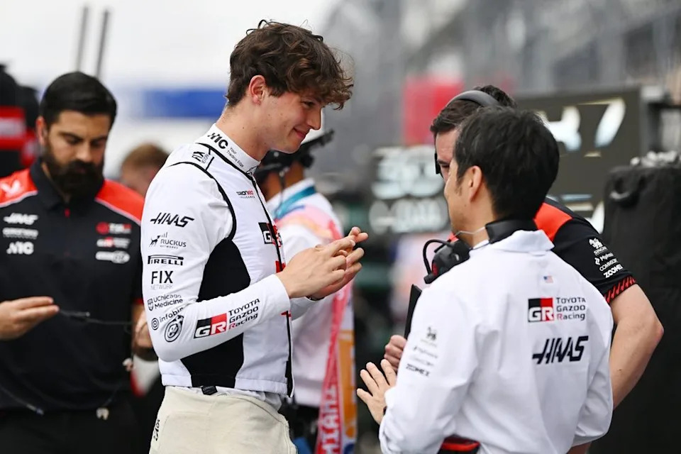 Oliver Bearman, Haas F1 Team, Ayao Komatsu, Haas F1 Team