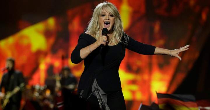 Singer Bonnie Tyler ‘recuperating’ in hospital after emergency surgery - National