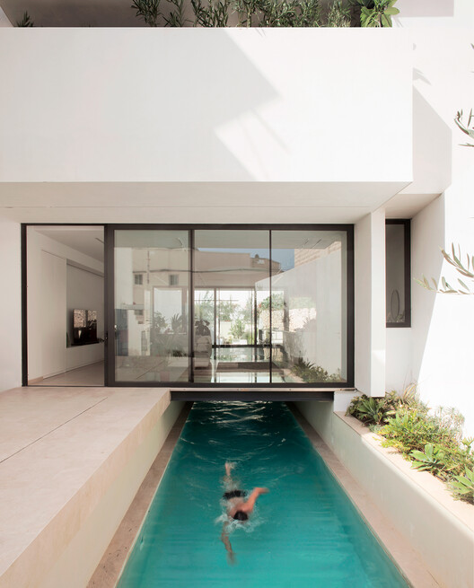 Bot-House / SON Architecture - Image 1 of 23