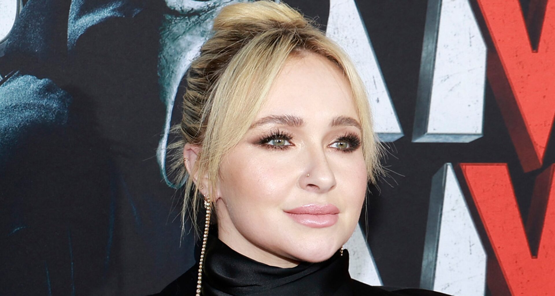 Hayden Panettiere Says Oscar Winner Showed Her His Testicles at a Party