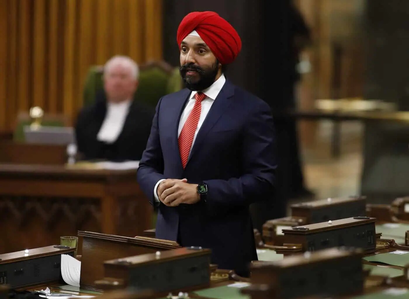 Former Mississauga-Brampton MP enters Ontario Liberal leadership race