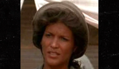 'M*A*S*H' Actress Gwen Farrell Adair Dead at 94