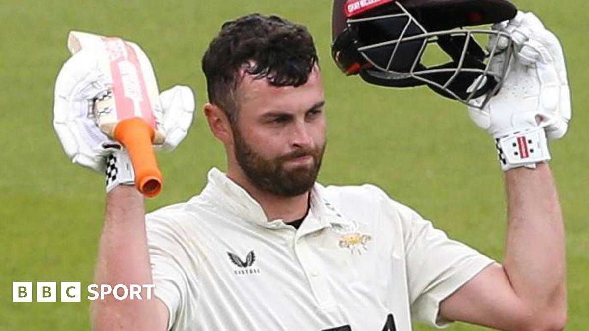 Dom Sibley celebrates scoring century