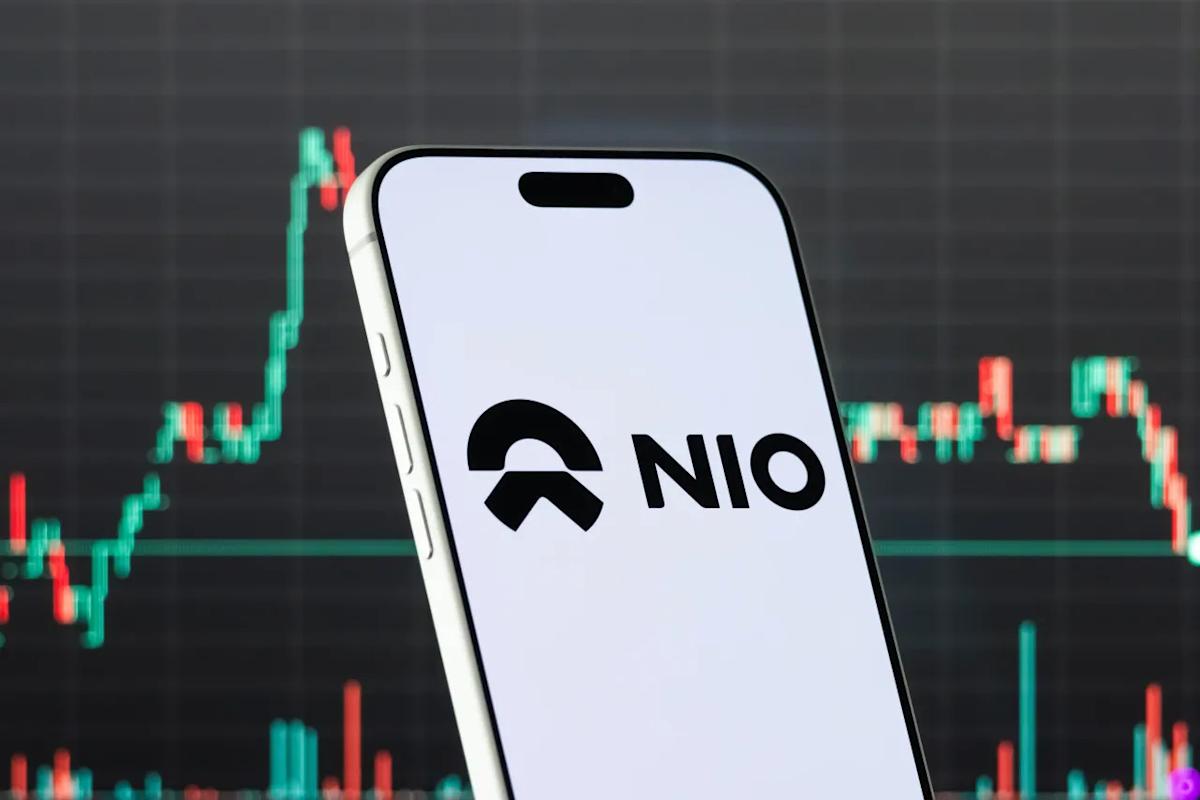 NIO Stock Rises Premarket: EV Maker Pulls In NBA Icon Yao Ming Ahead Of New ES9 SUV Launch