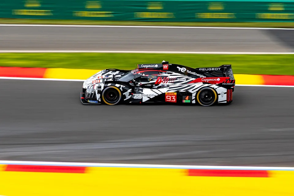 #93 Peugeot TotalEnergies Peugeot 9X8: Paul Di Resta, Stoffel Vandoorne, Nick Cassidy