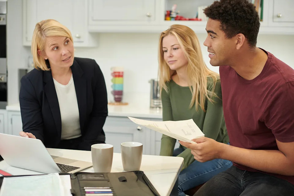 chatting to financial advisor