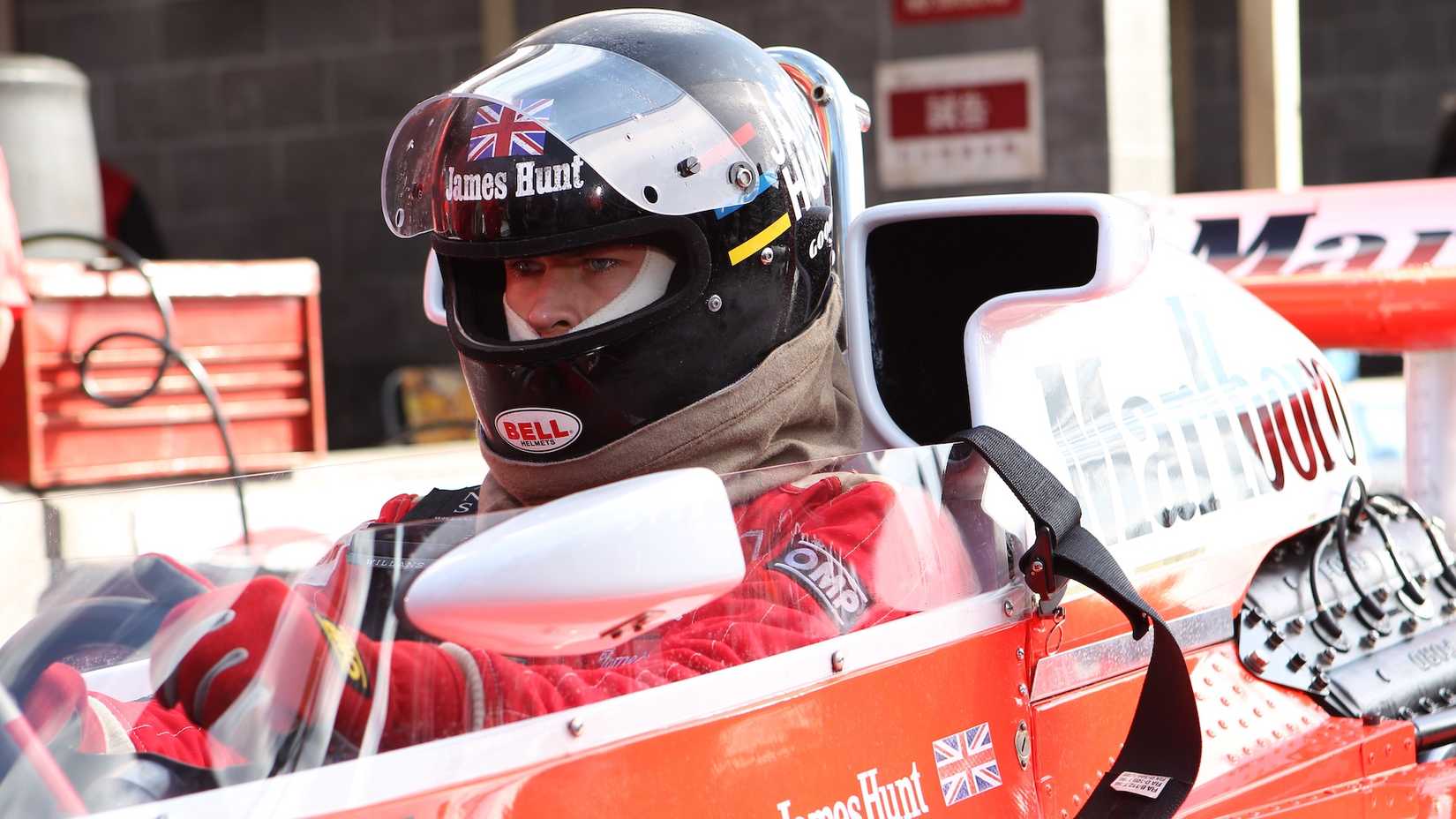 Chris Hemsworth as British F1 driver James Hunt in Rush
