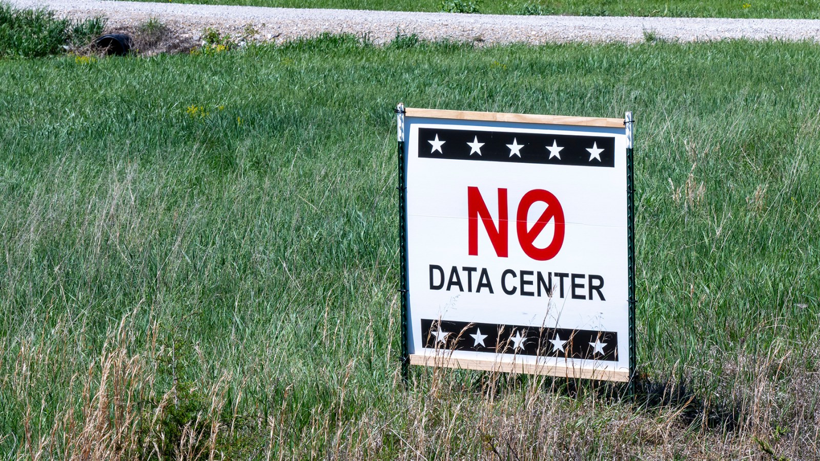 Data Centers for AI Are Unpopular. Could They Tilt the Midterms?