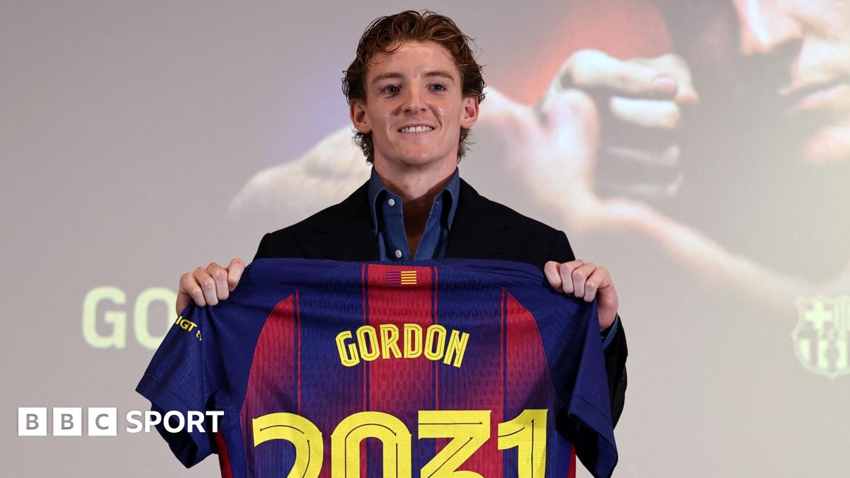 English player Anthony Gordon poses during his official presentation as new player of FC Barcelona