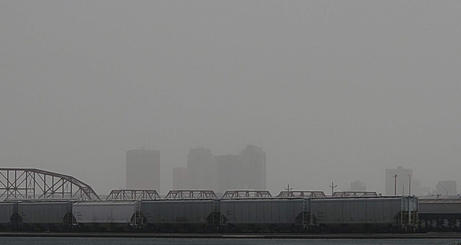 Rare dust storm warning issued across southern Manitoba
