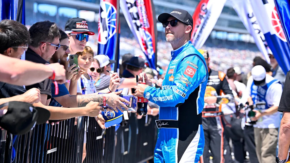 Denny Hamlin rebounds from spin to win pole for first NASCAR All-Star Race at Dover Motor Speedway