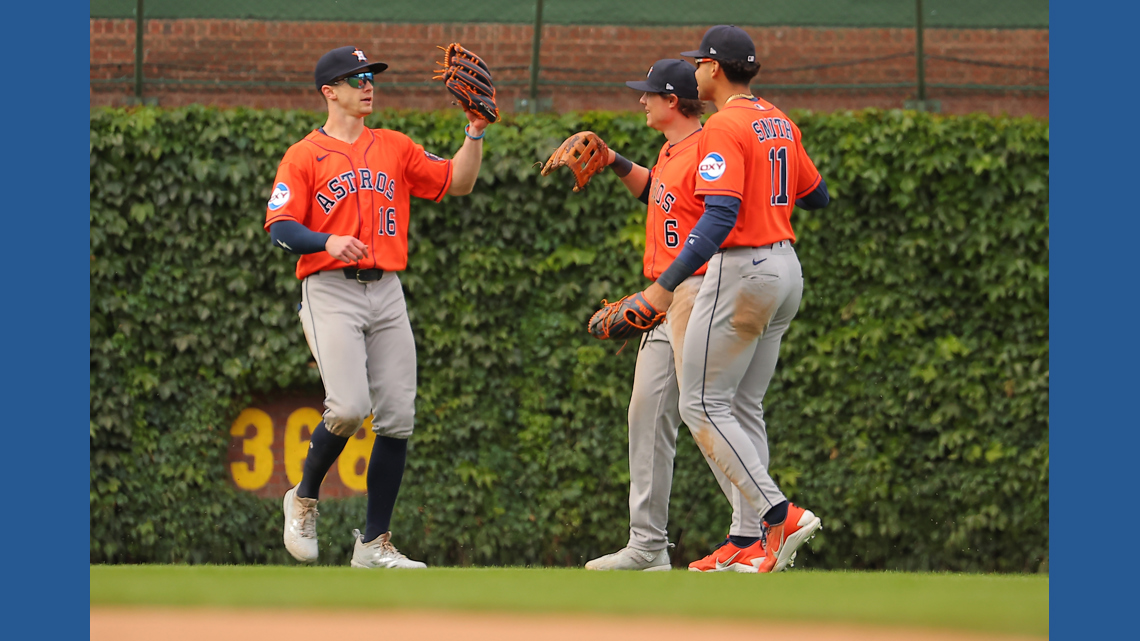 Astros extend Cubs' skid to 6 with 4-2 victory