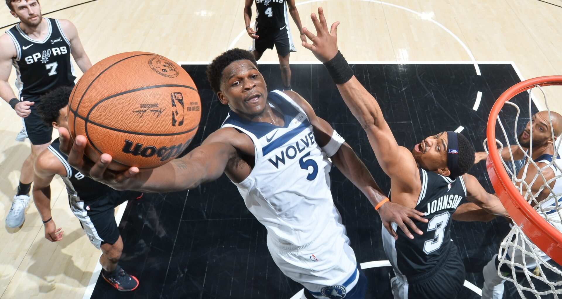 4 takeaways: Victor Wembanyama's perfect response leads to Spurs' Game 5 win