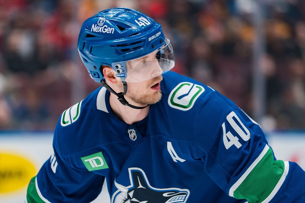 elias pettersson vancouver canucks