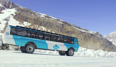 Explorer the glaciers in Jasper National Park in an EV