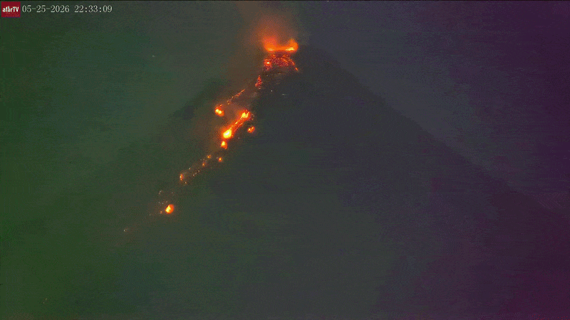 Watch: Green Fireball Meteor Lights Up Erupting Mayon Volcano In Stunning Footage