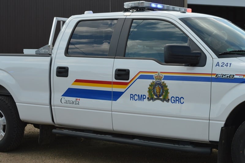 Pilot dead after glider crash northeast of Edmonton: RCMP