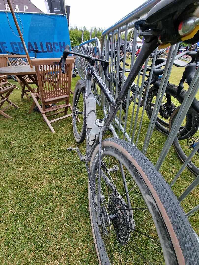 A black and white Specialized S-Works gravel bike at the Gralloch gravel race