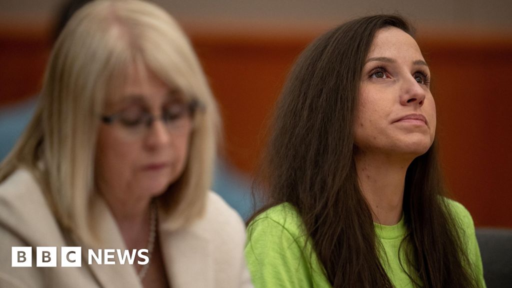 'Too dangerous to ever be free' - Utah mum who poisoned husband sentenced to life - BBC