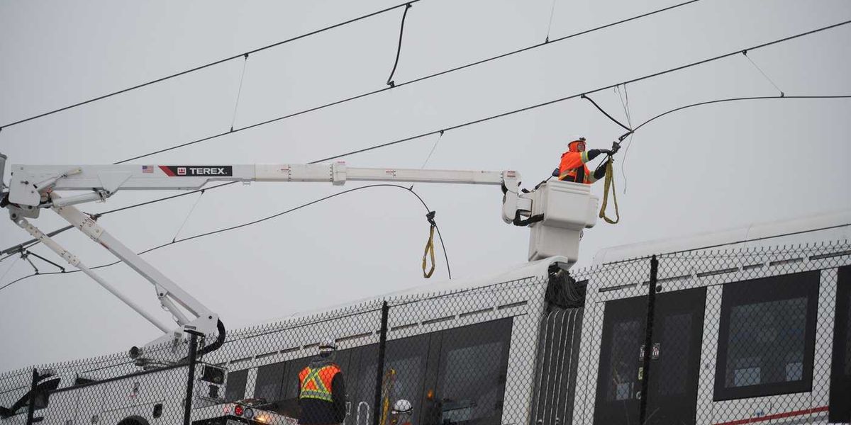 Feds working with City of Ottawa to ease public service transit woes: memo