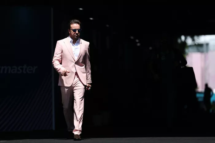 Fernando Alonso, Aston Martin Racing