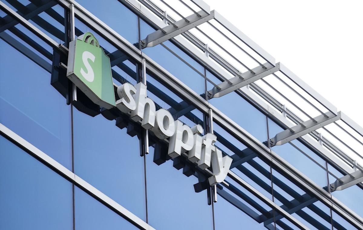 Shopify leaning deeper into AI, reports US$581M Q1 loss