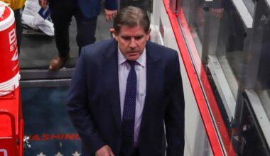 Former Capitals head coach Peter Laviolette possibly being considered for open Edmonton Oilers and Toronto Maple Leafs jobs (report)